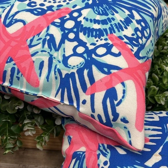 Lilly Pulitzer Themed Accent Pillows, Set of 2 - Picture 8 of 8